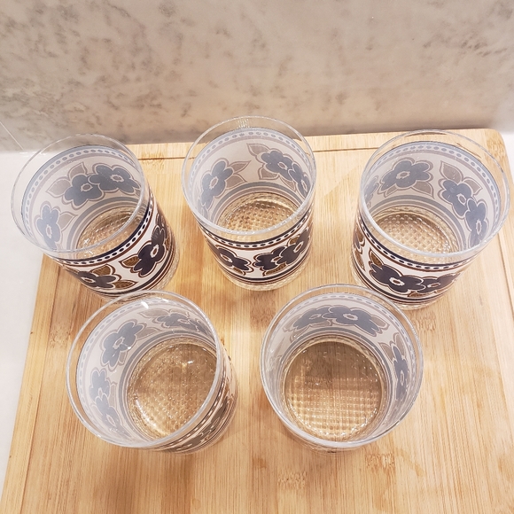 5 Vintage MCM - Rocks Glasses with Navy Flower and Brown Leaves - Picture 3 of 6